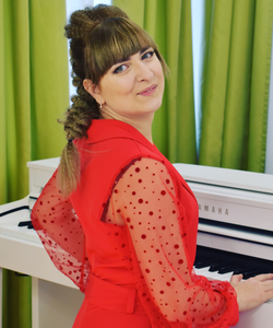 Yana Lutsenko, Musician